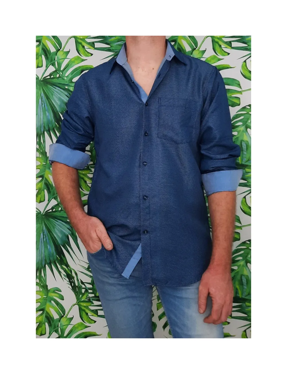 Chemise  bleu marine à motifs petits ronds